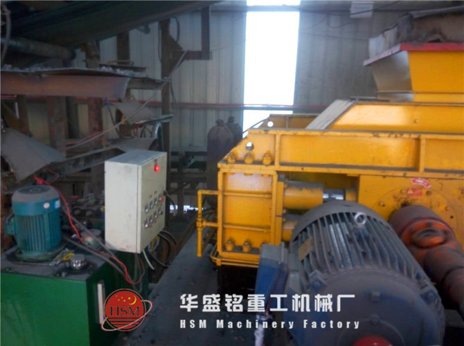 华盛铭重工辊式破裂机