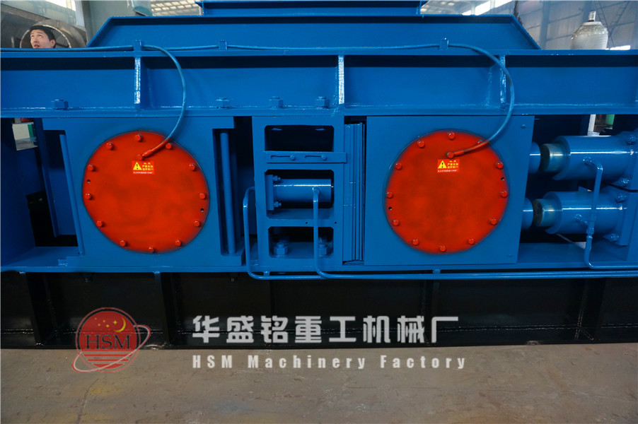 对辊破裂机发货图